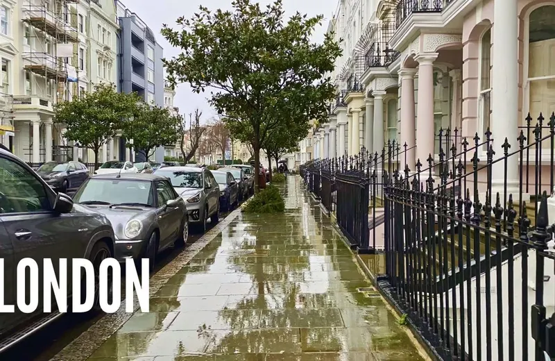 Notting Hill in the Rain: Exploring the Colourful Streets