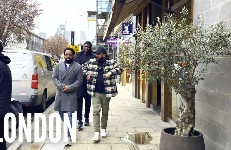 A Luxurious Walk from Knightsbridge to Victoria in London